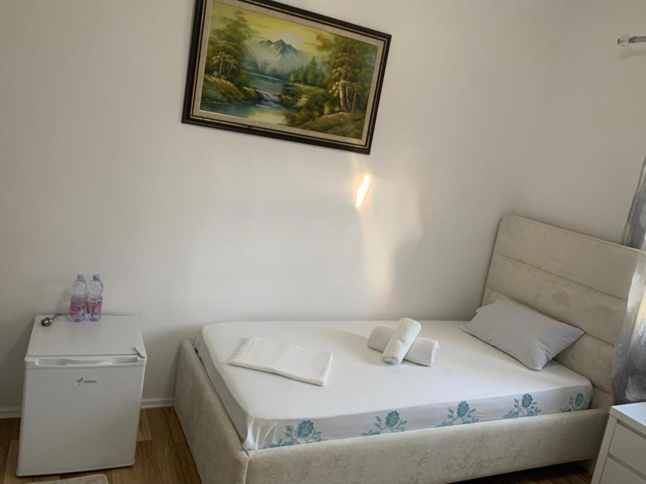 Flat In Berat'S Center Appartement Buitenkant foto